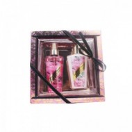 CHICPHIA Gift Set  Natural Strawberry Parfume Mist 125ml & Body Lotion125ml