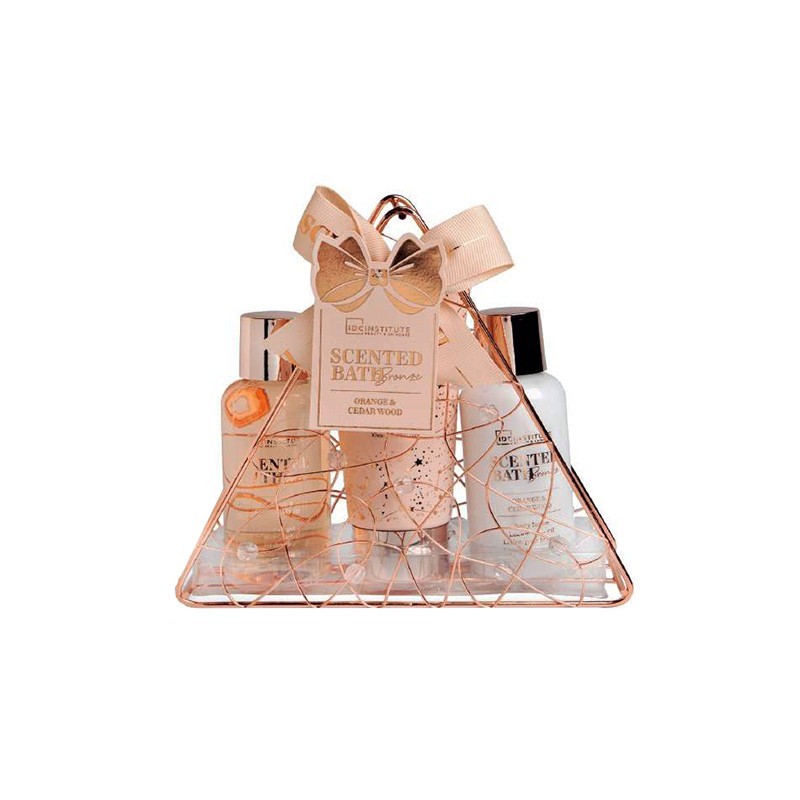 IDC INSTITUTE Orange & Cedar Wood Scented Bath Triangle Gift Set